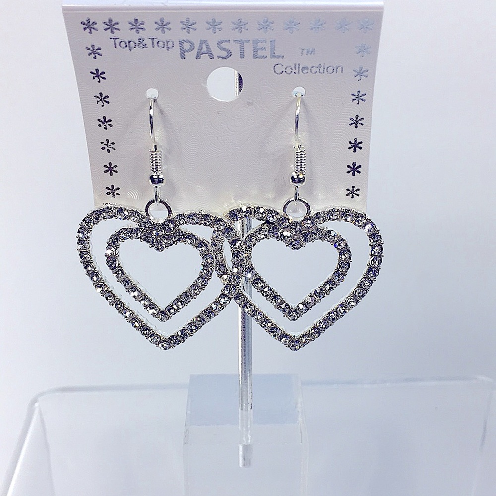 NEW DOUBLE HEART PIERCED RHINESTONE EARRINGS